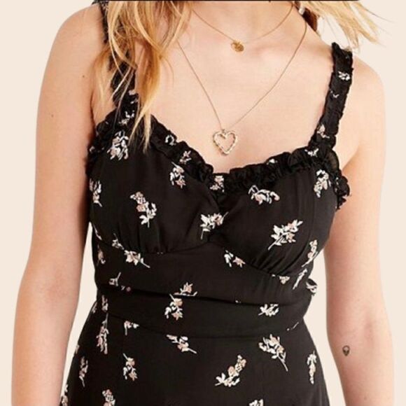 Urban Outfitters Black Floral Mini Summer Dress Size 6 - Picture 2 of 13
